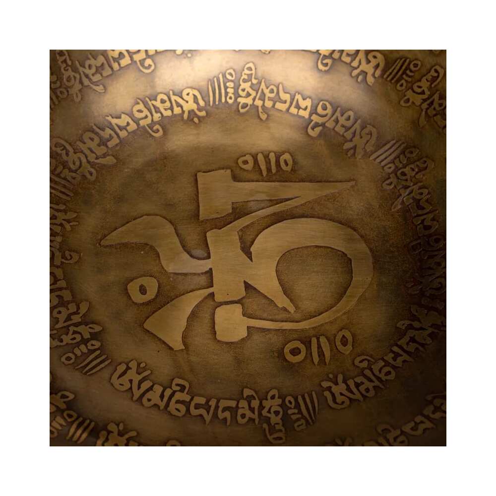 Klangskål Tibet snidad, 1650-1850 g; 24x10 cm - Bild 3